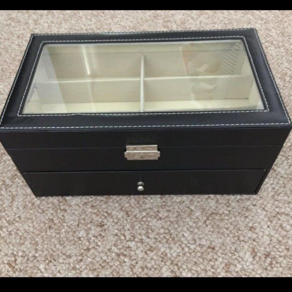 Sunglasses Organizer 12 Slots!! - Picture 3 of 3